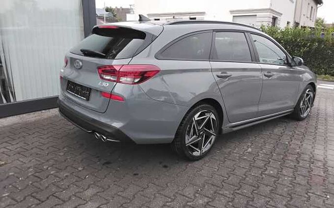 Hyundai i30 1.6 T-GDI DCT N Line Kombi  Navi LED 18'ALU