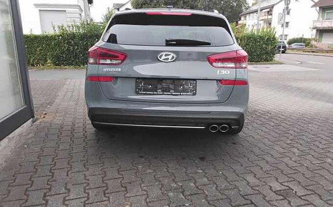 Hyundai i30 1.6 T-GDI DCT N Line Kombi  Navi LED 18'ALU