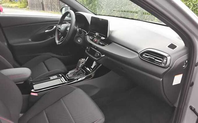 Hyundai i30 1.6 T-GDI DCT N Line Kombi  Navi LED 18'ALU