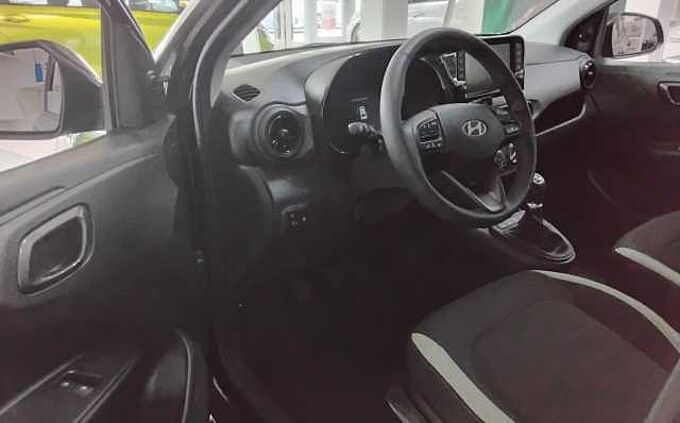 Hyundai i10 1.0 NAVI KAMERA CARPLAY SH LH
