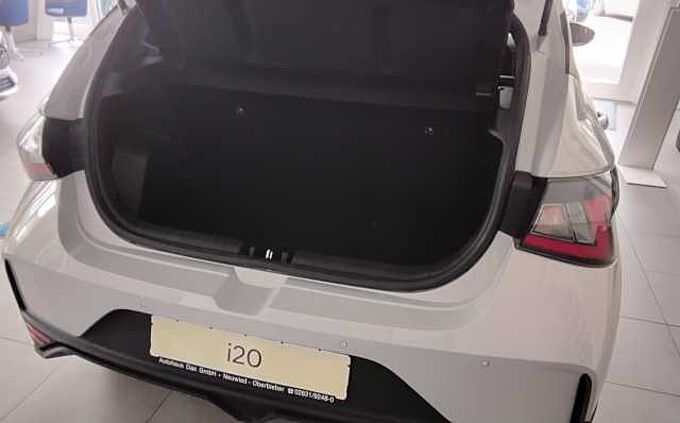 Hyundai i20 1.2 N-line Totwinkel NAVI KAMERA LED