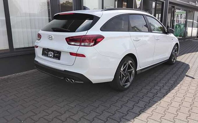 Hyundai i30 CW N-Line X Memory Alcantara 18'