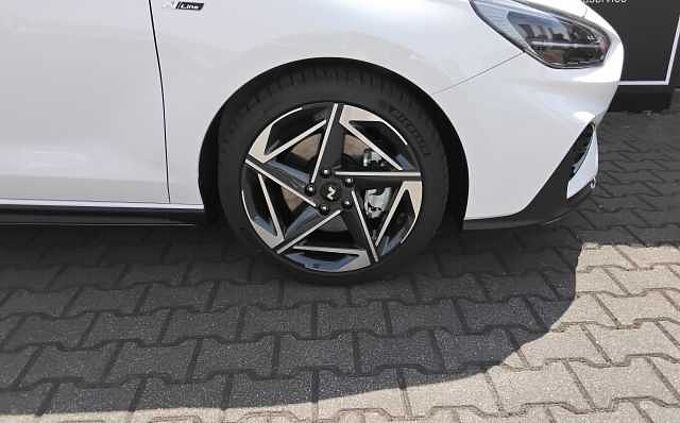 Hyundai i30 CW N-Line X Memory Alcantara 18'
