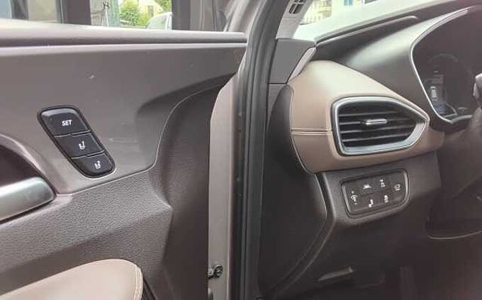 Hyundai Santa Fe Diesel 2.2 CRDi 4WD Automatik SD 360&deg;
