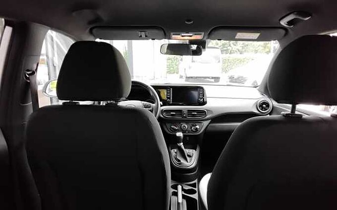 Hyundai i10 1.0 Connect & Go NAVI KAMERA SHZ+LHZ