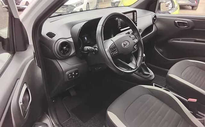 Hyundai i10 1.0 Connect & Go NAVI KAMERA SHZ+LHZ