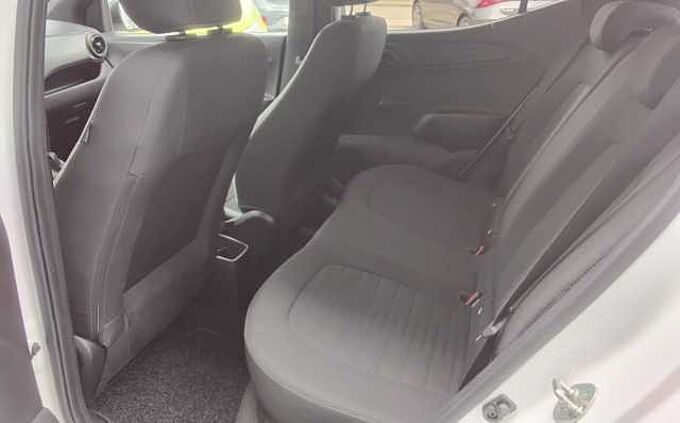 Hyundai i10 1.0 Connect & Go NAVI KAMERA SHZ+LHZ