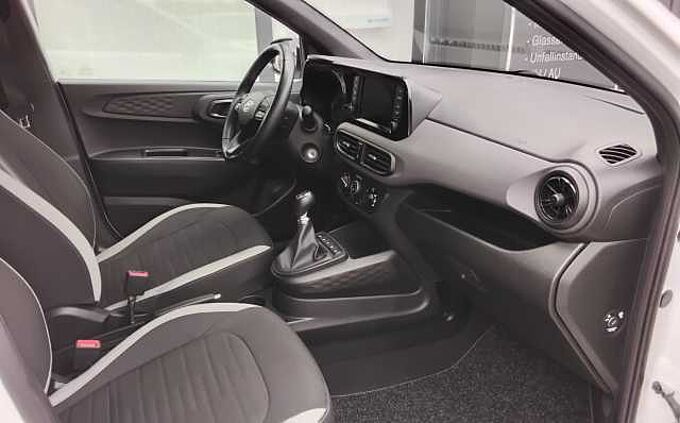 Hyundai i10 1.0 Connect & Go NAVI KAMERA SHZ+LHZ