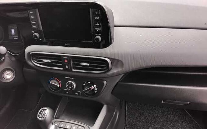 Hyundai i10 1.0 Connect & Go NAVI KAMERA SHZ+LHZ