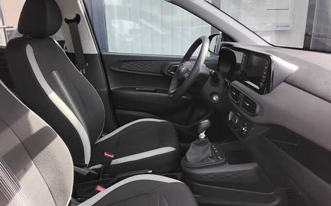 Hyundai i10 1.0 Trend 63 PS NAVI KAMERA SHZ LHZ