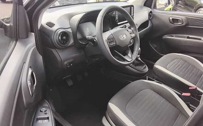 Hyundai i10 1.0 Trend 63 PS NAVI KAMERA SHZ LHZ