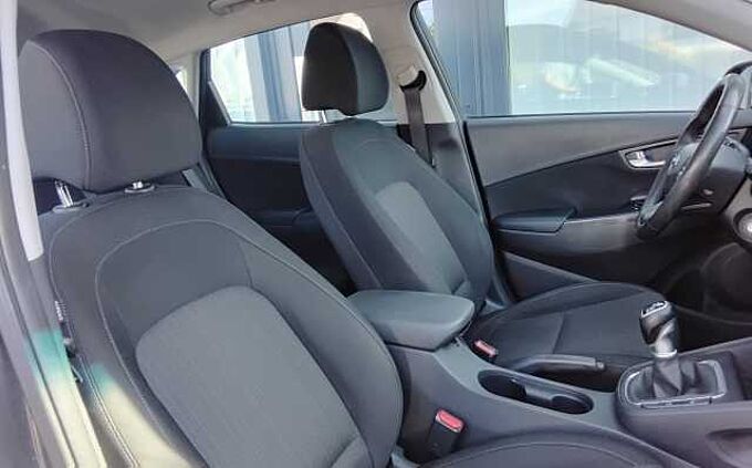 Hyundai KONA 1.0 T-GDI Carplay Kamera Pdc 8-Fach