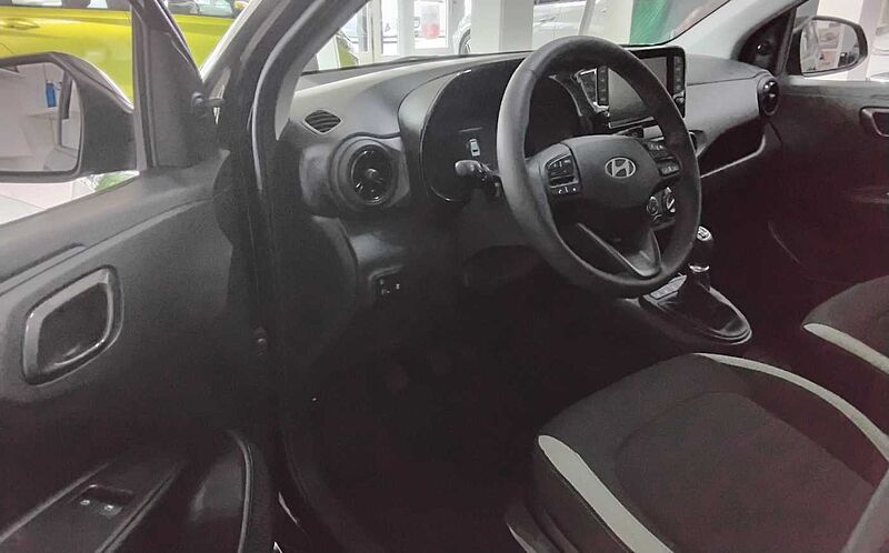 Hyundai i10 1.0 NAVI KAMERA CARPLAY SH LH