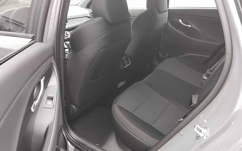 Hyundai i30 1.6 T-GDI DCT N Line Kombi  Navi LED 18'ALU