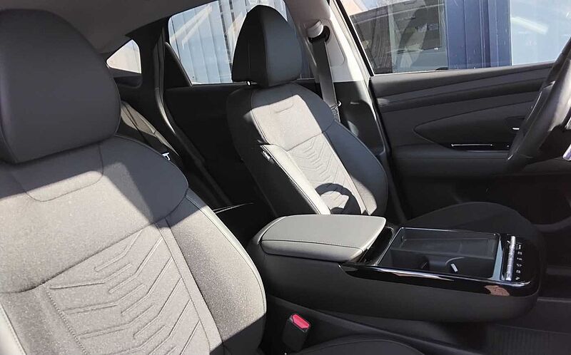 Hyundai TUCSON 1.6 T MJ.26 LED TEILLEDER 360°