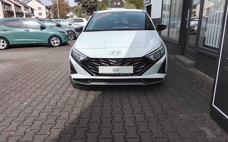Hyundai i20 1.0 T-GDI DCT BLACKLINE TOTWINKEL