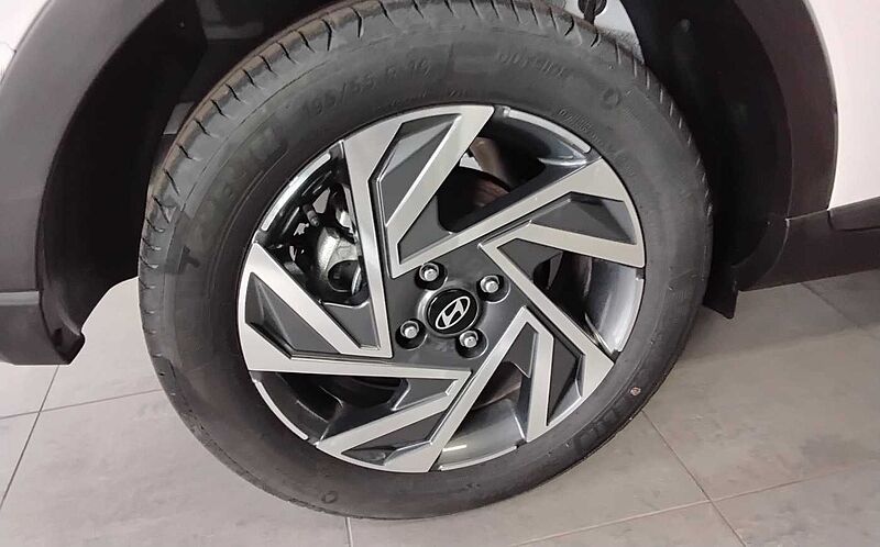 Hyundai BAYON 1.0 T-GDI NAVI SH LED Totwink.