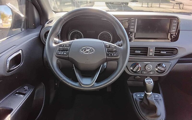 Hyundai i10 1.0 NAVI KAMERA PDC CARPLAY ALU