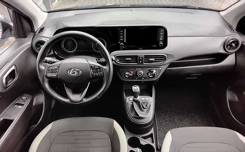 Hyundai i10 1.0 EDITION 30+ NAVI SHZ PDC