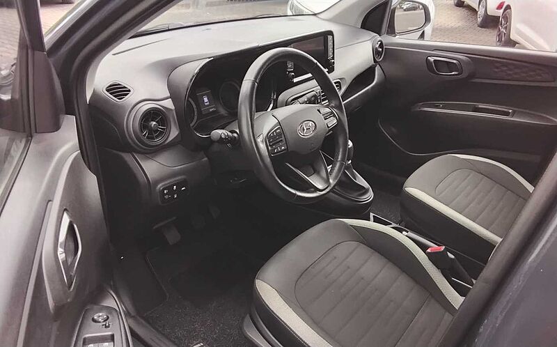 Hyundai i10 1.0 EDITION 30+ NAVI SHZ PDC