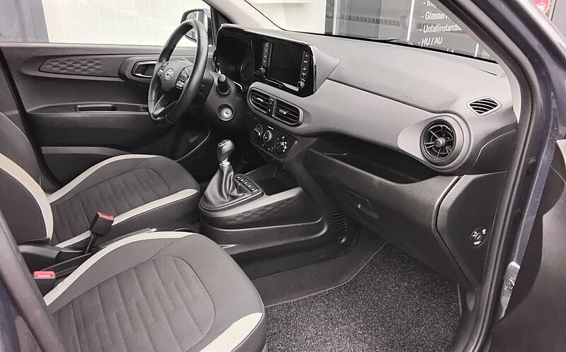 Hyundai i10 1.0 EDITION 30+ NAVI SHZ PDC