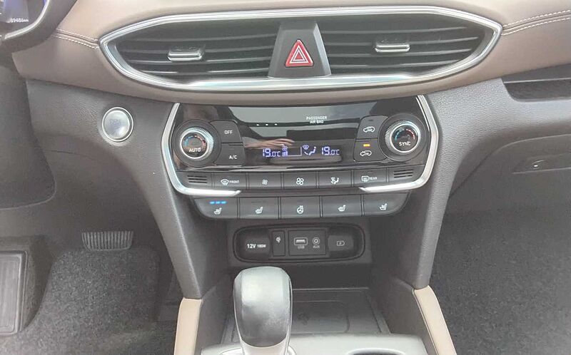 Hyundai Santa Fe Diesel 2.2 CRDi 4WD Automatik SD 360°