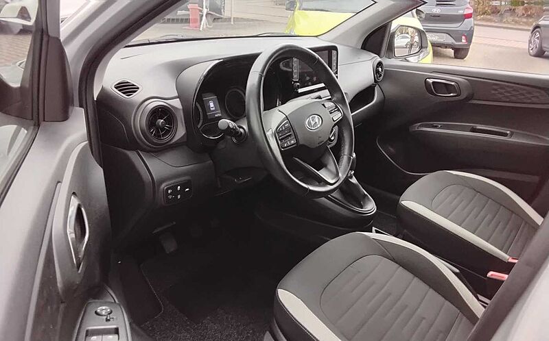 Hyundai i10 1.0 EDITION 30+ NAVI KAMERA SHZ+LHZ