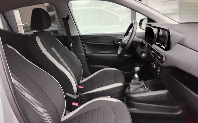 Hyundai i10 1.0 EDITION 30+ NAVI KAMERA SHZ+LHZ
