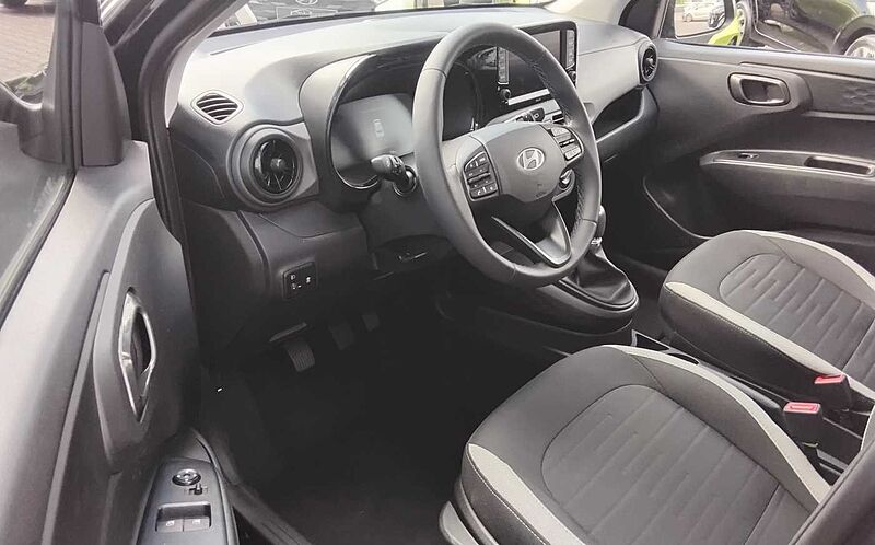 Hyundai i10 1.0 Trend 63 PS NAVI KAMERA SHZ LHZ