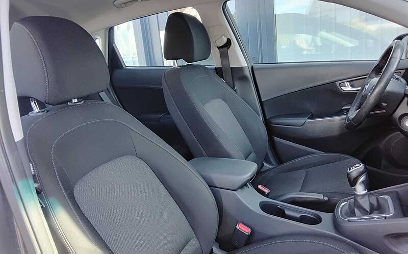 Hyundai KONA 1.0 T-GDI Carplay Kamera Pdc 8-Fach